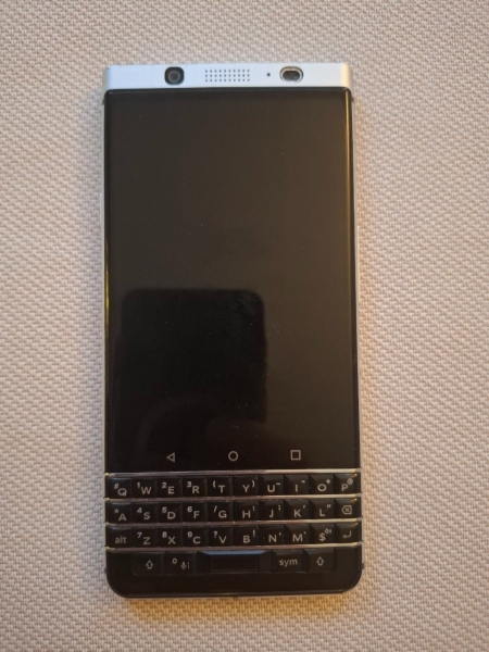 BlackBerry KEYone – 32GB – Silver (Unlocked) Smartphone
