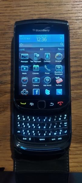 BlackBerry Torch 9800 schwarz entsperrt QWERTZ Smartphone – guter Zustand