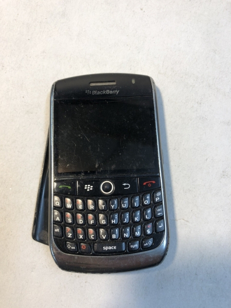 BlackBerry Curve 8900 – Zustand wie gesehen – Locked To Orange – Gebraucht