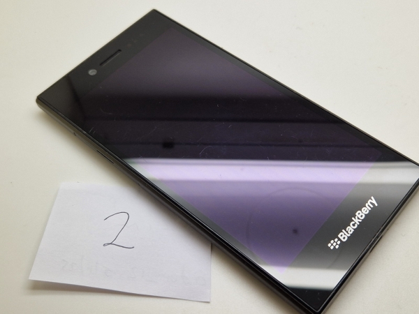 Entsperrtes funktionierendes BlackBerry Leap schwarz 16 GB 2 GB RAM BBOS10 Smartphone