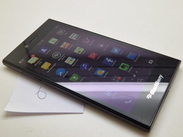 Sehr guter Zustand entsperrtes funktionierendes BlackBerry Leap schwarz 16 GB 2 GB RAM BBOS10 Smartphone