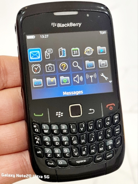BlackBerry Curve 8520 (entsperrt) Smartphone Top Zustand mit Ladegerät