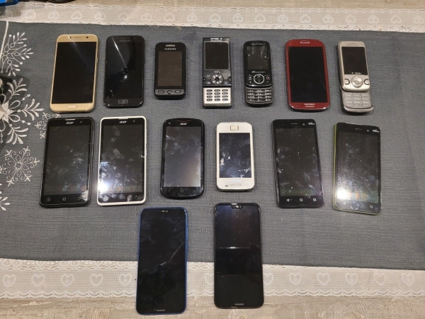  Smartphone Handykonvolut acer ,Samsung ,Huawei usw