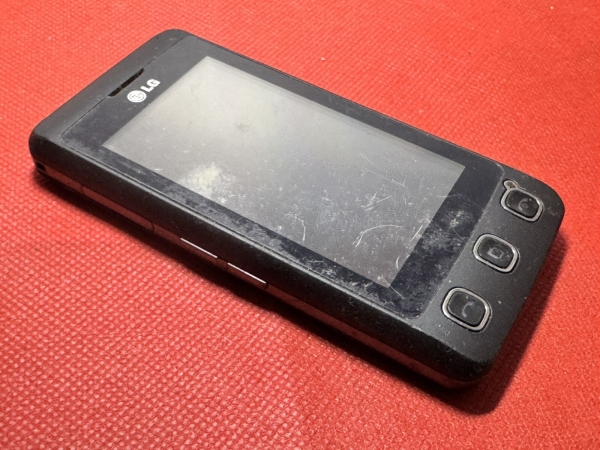 LG Cookie KP500 – Smartphone schwarz (entsperrt) voll funktionsfähig