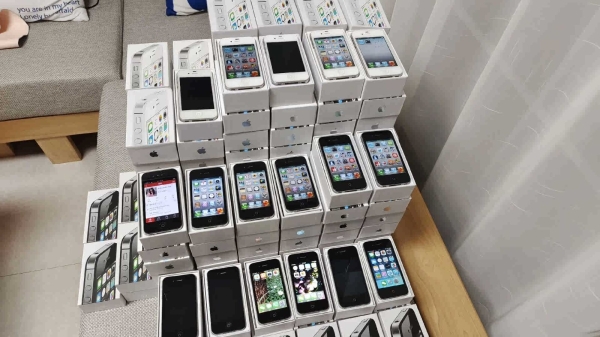 📱 Apple iPhone 4 4s 8/16/32GB – Unlocked Grade A Condition IOS smartphone 📱