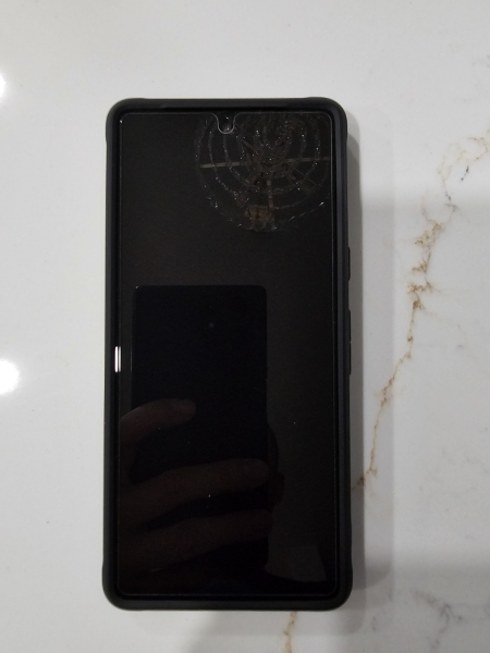 Google Pixel 7 Smartphone Obsidian 6,3″ Display 50MP (8GB+128GB) – als Ersatzteilspender