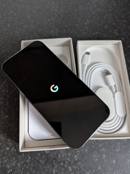 Google Pixel 10 Pro 128GB Android Smartphone GRAU OVP