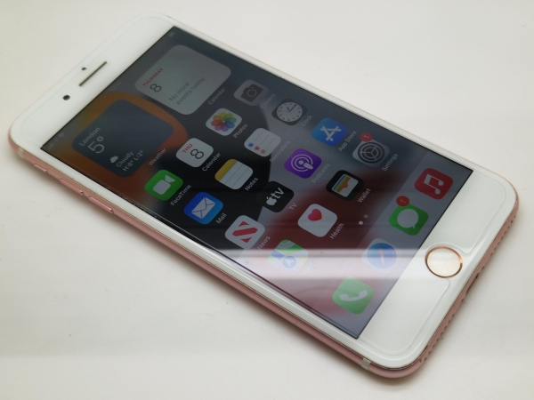 Sehr guter Zustand entsperrt 4G Apple iPhone 7 Plus 128GB roségold Smartphone 77% BAT A1784