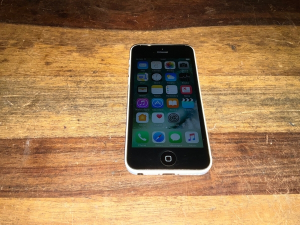 Apple iPhone 5c A1507 8GB Weiß (schlechter Akku)