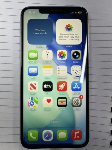 Apple iPhone 11 Pro Max silber/weiß 64GB Smartphone entsperrt