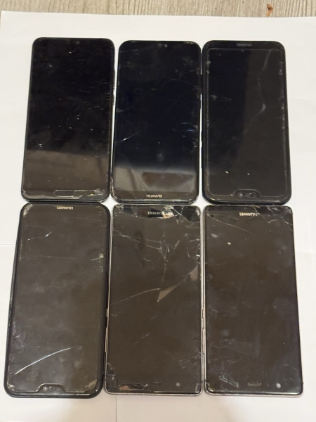 6 x Huawei – Smartphone Verkauf nur für Teile oder Reparatur Schaden defekt