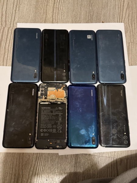 8 x Huawei – Smartphone Verkauf nur für Teile oder Reparatur Schaden defekt