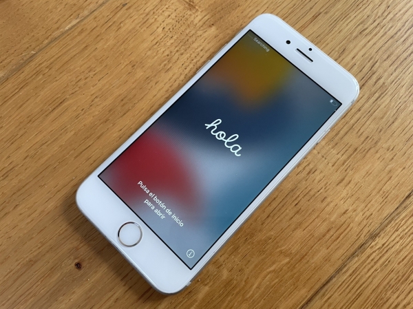 Apple iPhone 6s Silber 16GB entsperrt