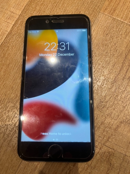 Apple MKQN2B/A iPhone 6s – 64GB – Space Grau (Entsperrt)