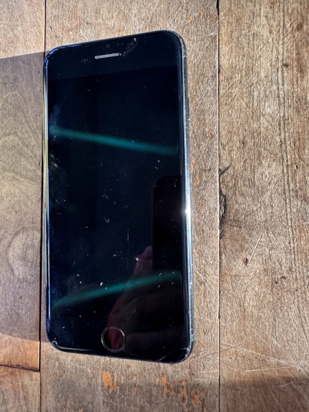 Apple iPhone 7 64GB, schwarz gebraucht