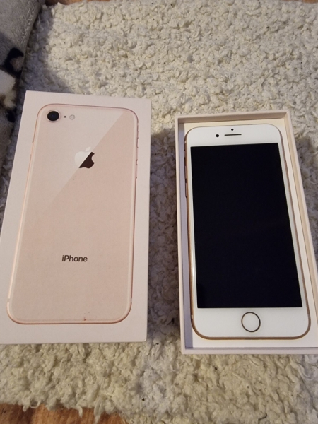 Apple iPhone 8 – 64GB – Gold A1905 (GSM)