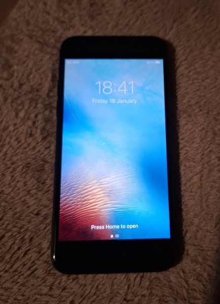 Apple iPhone 7 32GB 15,75 Schwarz Entsperrt MN8X2B/A Guter Zustand91%Akkulaufzeit