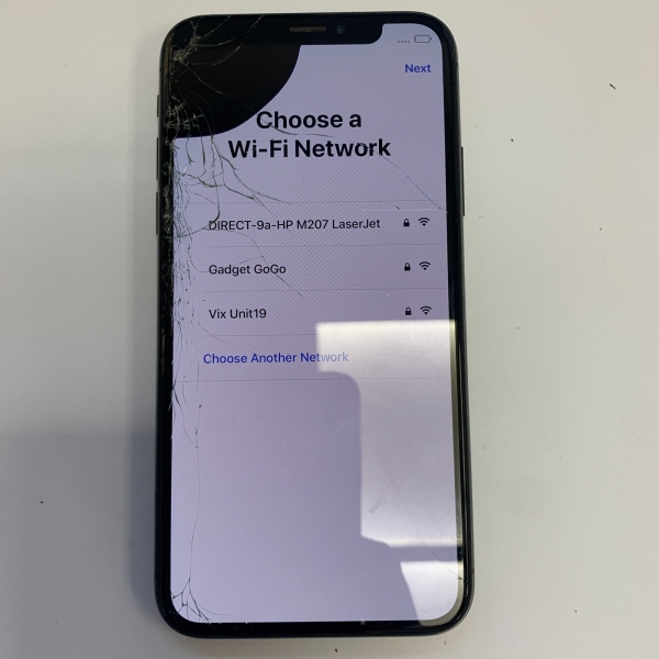 Apple iPhone X 64GB in Space Grau Handy Akku Zustand ist 86%