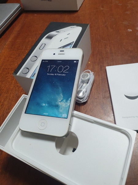 Apple iPhone 4 – 8GB – Weiß (EE) A1332 (GSM)