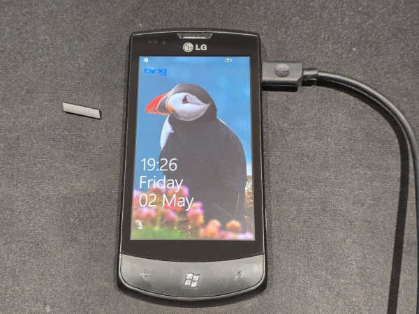 LG Optimus 7 E900 – 16 GB – Smartphone schwarz (entsperrt) Sammlergerät