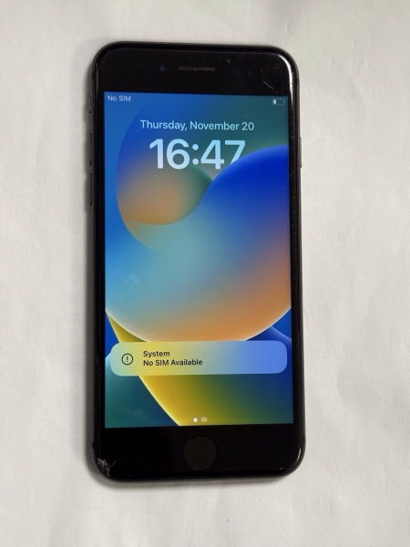 Apple iPhone 8 4,7″ – 256GB – (Entsperrt) – Space Grau 88% BH