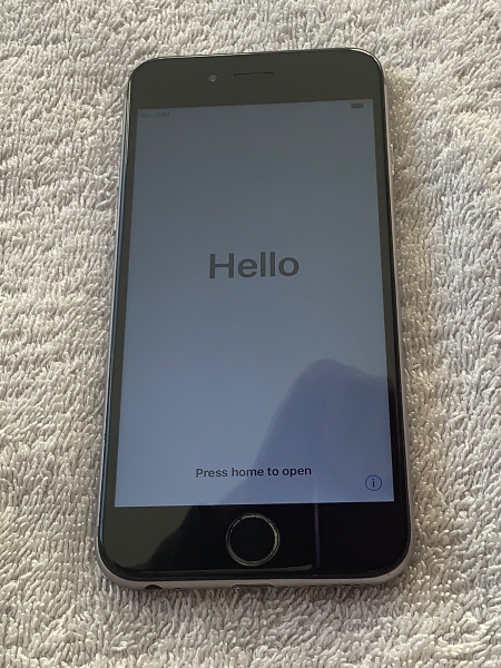 Apple iPhone 6 – 16GB – Space Grau in OVP – nagelneuer Akku verbaut.