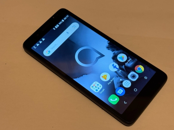 Alcatel 5003D 1C (2019) 8GB Volcano Black, entsperrt Smartphone