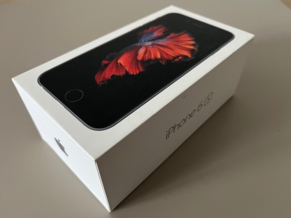 Apple Space Grau iPhone 6s – 64GB | A1688 | Lädt nicht – Ersatzteile oder Reparatur