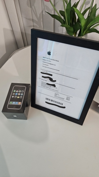 iPhone 1. Generation 4GB nicht aktiviert Matching Box Kaufbeleg