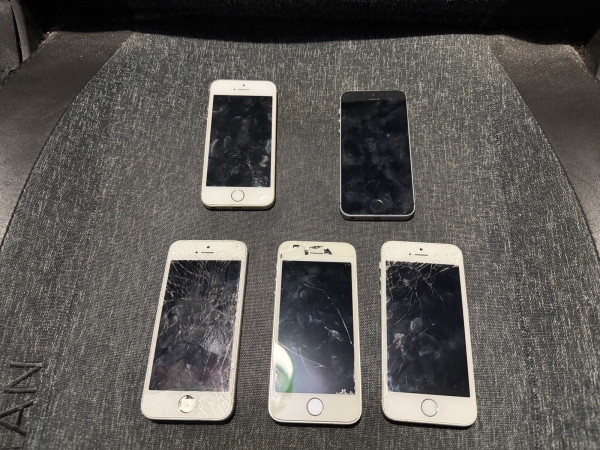 5x Apple iPhone SE 1. Gen – Restposten Konvolut für Ersatzteile/Ersatzteile/nicht funktionsfähig