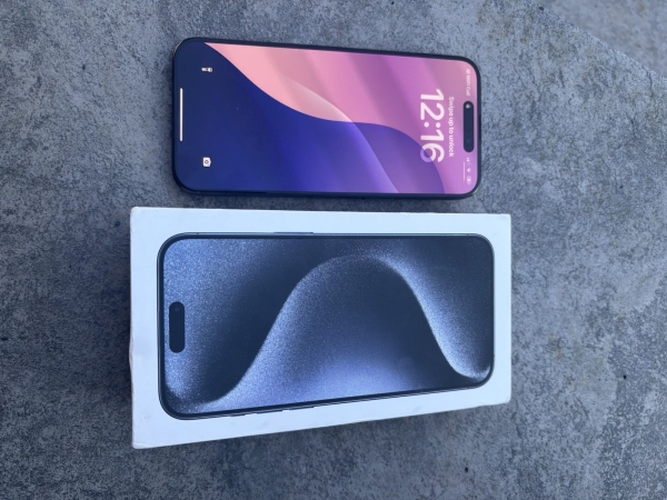 iPhone 15 Pro Max entsperrt Smartphone 265GB mit Karton