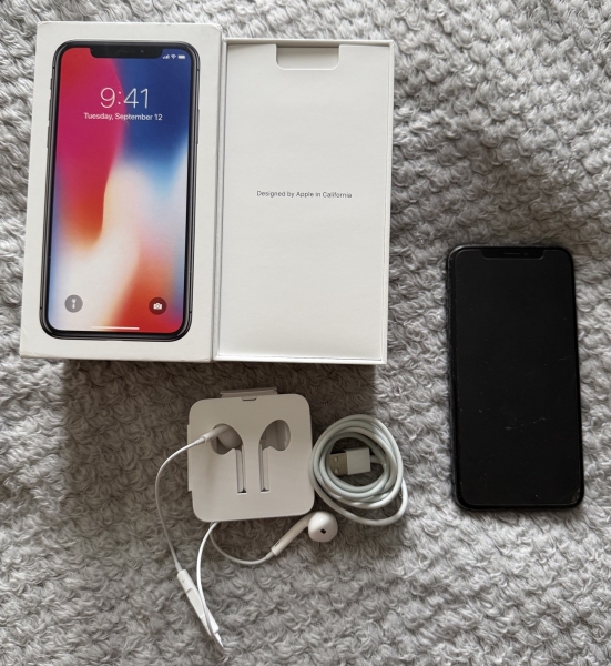 Apple iPhone X 10 – 256GB – Space Grau (Ohne Simlock)