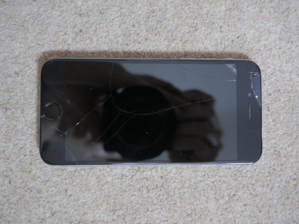 Apple iPhone 6 – 16GB – Space Grau – Deaktiviert – #10