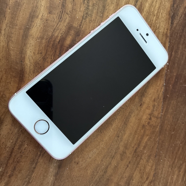 Apple iPhone SE A1723 16Gb