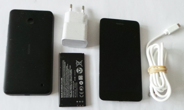 Nokia Lumia 630 8GB Schwarz Smartphone Windows Phone