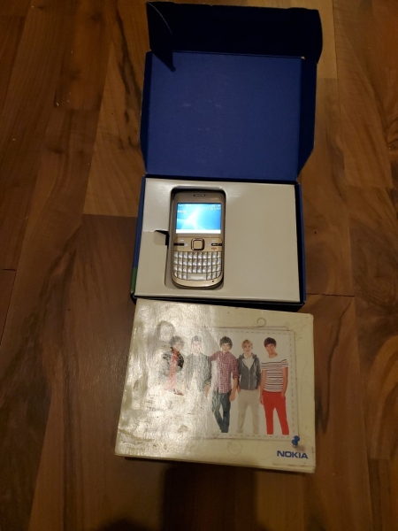 Nokia C3-00 entsperrt Handy Originalverpackt