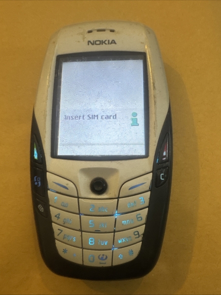 Nokia 6600 Handy – Sperrstatus unbekannt