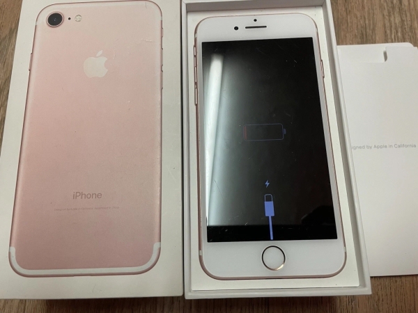 iPhone 7 Roségold (74%BH) voll funktionsfähig und getestet