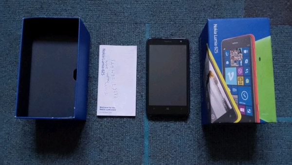 Nokia Lumia 625 Windows Smartphone schwarz 4,7″ Touchscreen – EE Netzwerk