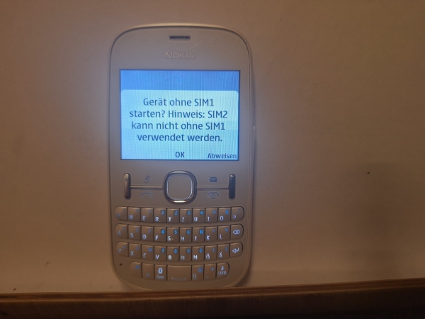 Handy Nokia 200 – weiss dualsim (Ohne Simlock) Smartphone