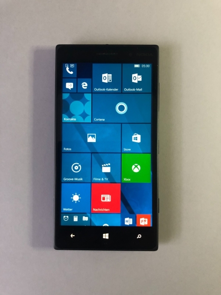 Nokia Lumia 830 Windows Smartphone.