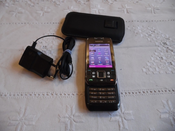 Nokia  E66 – Stahlgrau (T-Mobile) Smartphone