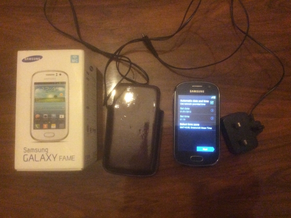 Samsung Galaxy Fame GT-S6810P – 4GB – blaues (entsperrt) Smartphone