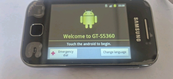 Samsung Galaxy Y Young GT-S5360 Smartphone, Originalverpackt. Sehr guter Zustand