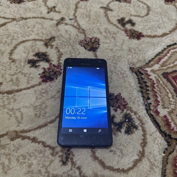 Nokia Lumia 550 Smartphone 4,7″ Display, 8GB RAM, schwarz, 4G LTE,