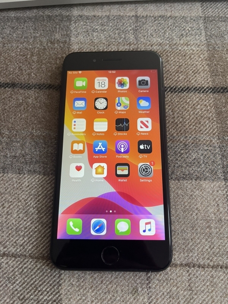 Apple iPhone 7 Plus 32GB A1784 (GSM) (Entsperrt) – Schwarz
