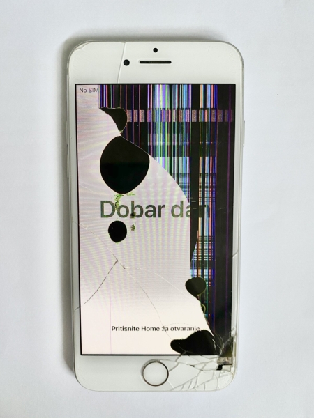 Apple iPhone 7 – 32GB – silber (entsperrt) A1778 (GSM)