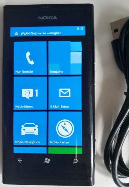 Nokia Lumia 800 – Schwarz (Ohne Simlock) Smartphone Windows Phone-Top