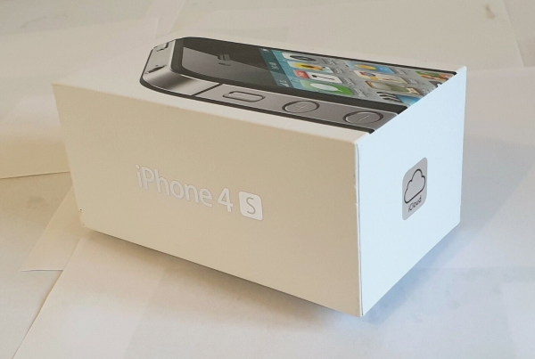 Apple iPhone 4s Boxed Full Contents (RAR SAMMLERSTÜCK) 32GB Schwarz UVP 798£
