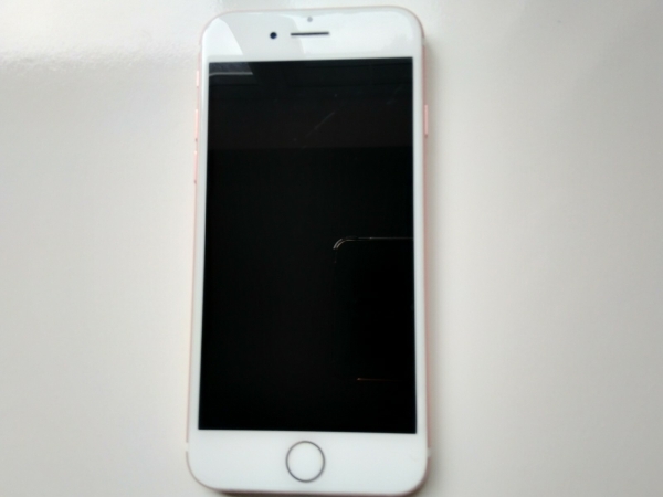 Apple iPhone 7 – 32GB – Roségold (Entsperrt) A1778 (GSM)